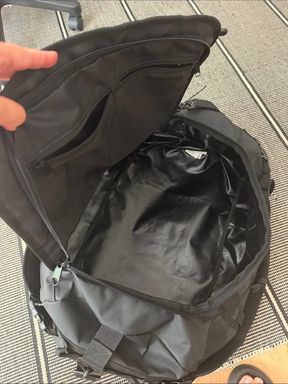 Ashbury Black duffel / backpack